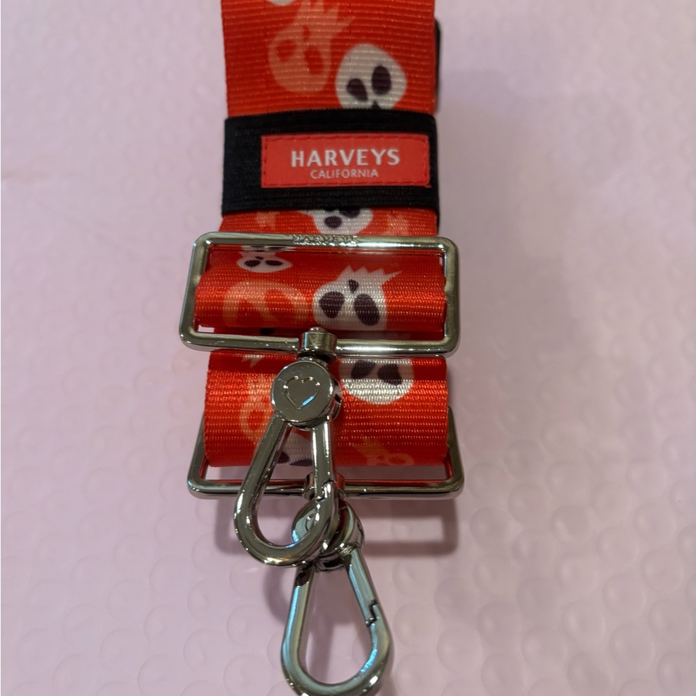 Harveys Seatbelt Nightmare Before Christmas skulls click n carry strap/bow NEW - Picture 2 of 3